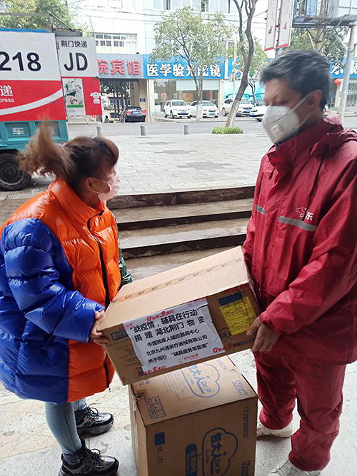 图为湖北省荆门市收货现场