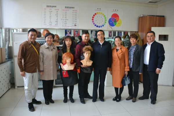 2中国残联副理事长程凯赛前看望我区参赛选手.jpg 2中国残联副理事长程凯赛前看望我区参赛选手.jpg